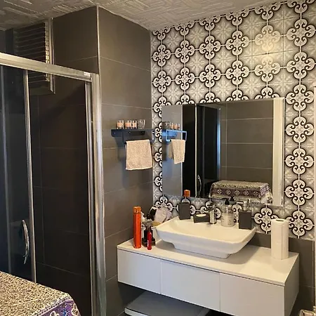 Soemineli , Otel Olanaklari Sunan Lux Moebleli Daire * 이스탄불