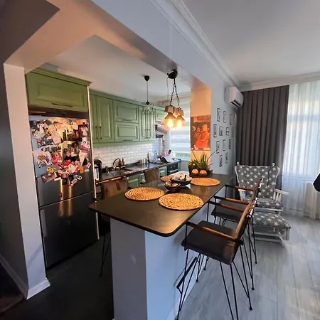 Soemineli , Otel Olanaklari Sunan Lux Moebleli Daire شقة *